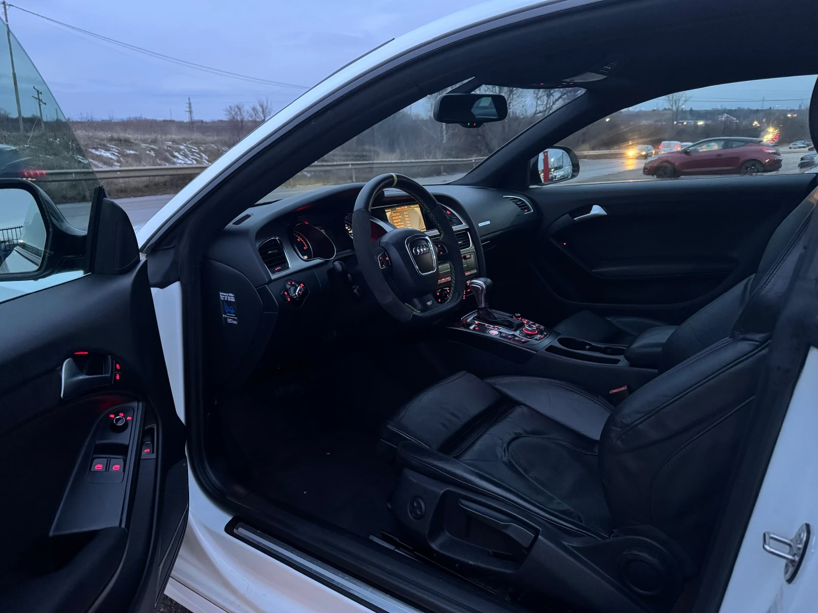 
								Audi A5 3.0TDI QUATTRO S-line!!! full									