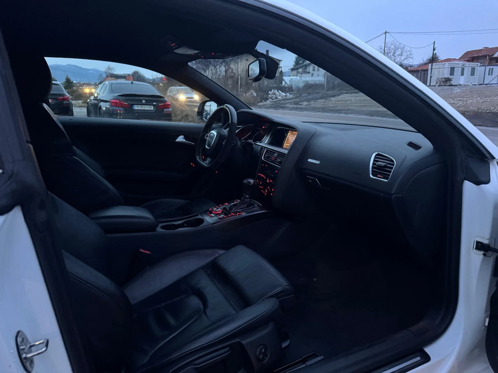 
								Audi A5 3.0TDI QUATTRO S-line!!! full									